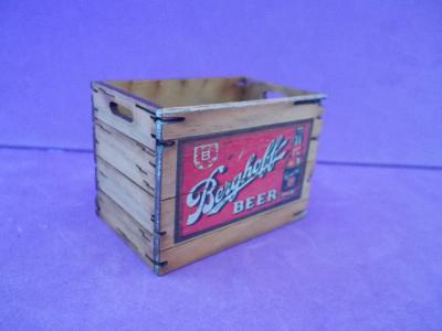 Walnut Crate Berghoff Beer