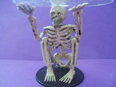 Round Skeleton Table
