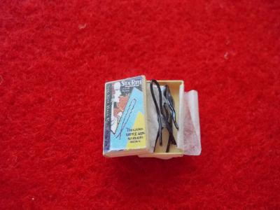 Box Hair Pins