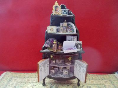 Filled Shop Display Bespaq