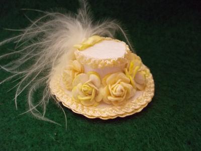 Ladies Hat Yellow