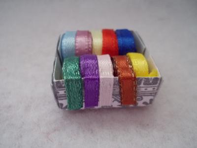 Ribbon Display Box